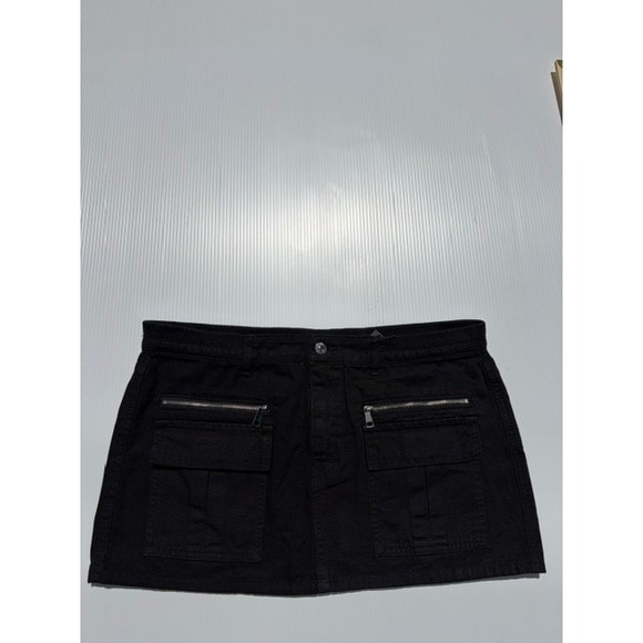 Forever 21 Dresses & Skirts - Forever 21 Skirt Size XL Womens Black Utility Cargo Pockets Mini Y2K 100% Cotton